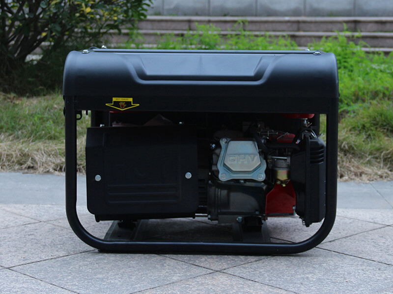 Generador portátil de 2000 vatios y 5,5 hp.