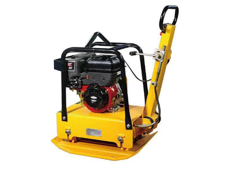 Compactador de placa con maquinaria central vibratoria de 25 kN y 5,5 HP