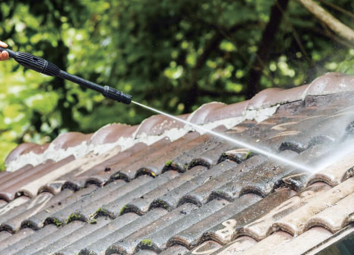 High-pressure-wash-asphalt shingles.jpg