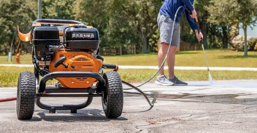 use-pressure-washer-to-cleaning.jpg