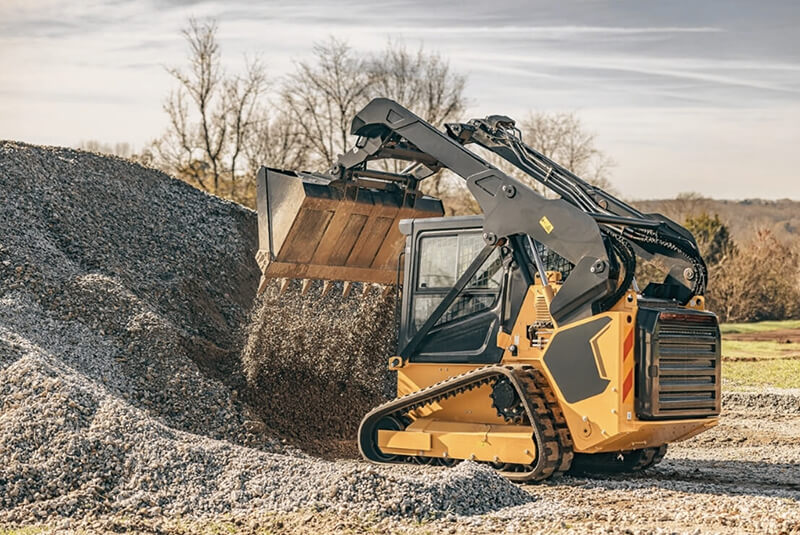 maintenance-methods-to-compact-track-loader-extend-life-expectancy.jpg